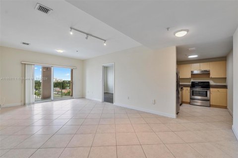 Condo in Miami, Florida, 2 bedrooms  № 1345507 - photo 22