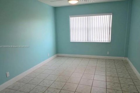 Copropriété à vendre à Fort Lauderdale, Floride: 1 chambre, 65.96 m2 № 1060864 - photo 8