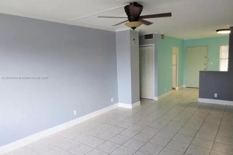 Copropriété à vendre à Fort Lauderdale, Floride: 1 chambre, 65.96 m2 № 1060864 - photo 3