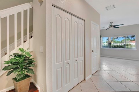 Townhouse in Plantation, Florida 3 bedrooms, 157 sq.m. № 1071225 - photo 25