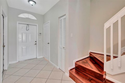 Townhouse in Plantation, Florida 3 bedrooms, 157 sq.m. № 1071225 - photo 16