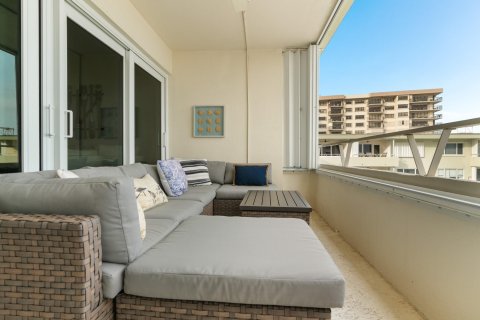 Condo in Lauderdale-by-the-Sea, Florida, 2 bedrooms  № 1031988 - photo 13