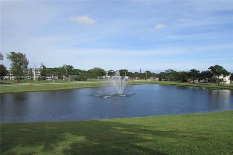 Condo in Deerfield Beach, Florida, 1 bedroom  № 1072872 - photo 27