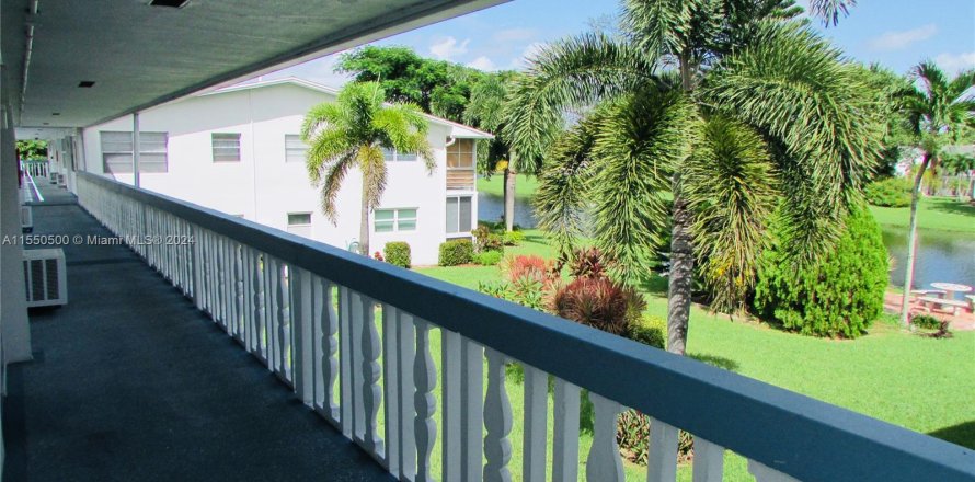 Condo in Deerfield Beach, Florida, 1 bedroom  № 1072872