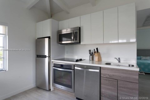 Copropriété à vendre à Miami Beach, Floride: 2 chambres, 55.28 m2 № 1060577 - photo 6