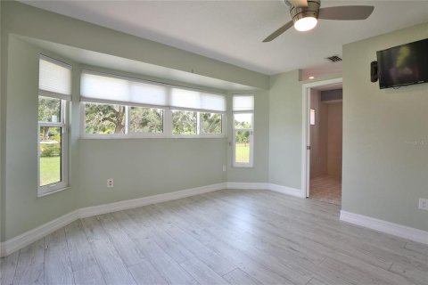 Villa ou maison à vendre à Punta Gorda, Floride: 4 chambres, 229.19 m2 № 1297383 - photo 25