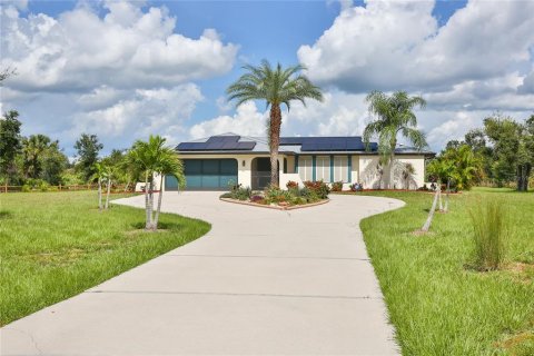 Villa ou maison à vendre à Punta Gorda, Floride: 4 chambres, 229.19 m2 № 1297383 - photo 6