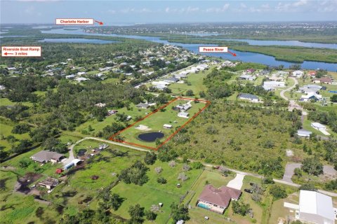 Villa ou maison à vendre à Punta Gorda, Floride: 4 chambres, 229.19 m2 № 1297383 - photo 2