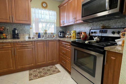 Condo in Sunrise, Florida, 1 bedroom  № 1071072 - photo 28