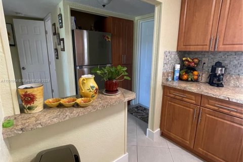 Condo in Sunrise, Florida, 1 bedroom  № 1071072 - photo 27