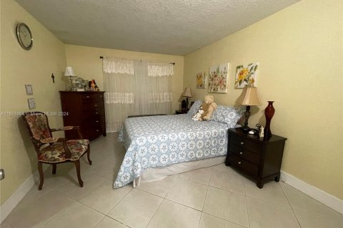 Condominio en venta en Sunrise, Florida, 1 dormitorio, 57.6 m2 № 1071072 - foto 12