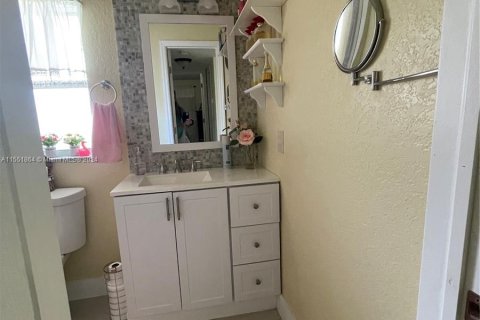 Condo in Sunrise, Florida, 1 bedroom  № 1071072 - photo 22