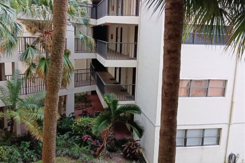 Condominio en venta en Pompano Beach, Florida, 1 dormitorio, 79.9 m2 № 1045762 - foto 12