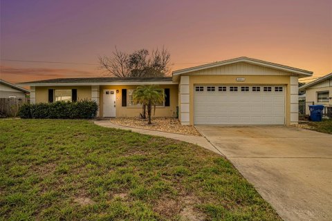 Villa ou maison à vendre à Bradenton, Floride: 2 chambres, 128.76 m2 № 1352848 - photo 3