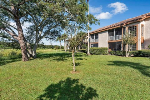 Condo in Orlando, Florida, 2 bedrooms  № 1387615 - photo 21