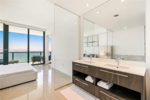 Copropriété à vendre à Miami, Floride: 2 chambres, 106.19 m2 № 1380587 - photo 17