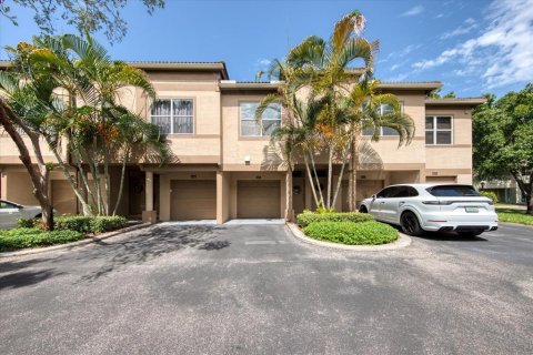 Copropriété à vendre à Tampa, Floride: 2 chambres, 99.22 m2 № 1399608 - photo 1