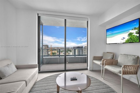 Condo in Miami, Florida, 1 bedroom  № 1406085 - photo 21