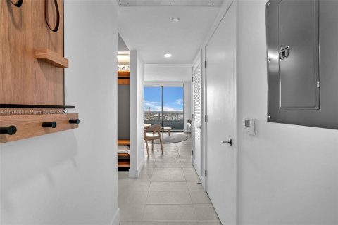 Condominio en venta en Miami, Florida, 1 dormitorio № 1406085 - foto 6