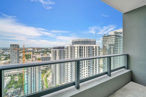 Condo in Miami, Florida, 1 bedroom  № 1406085 - photo 26