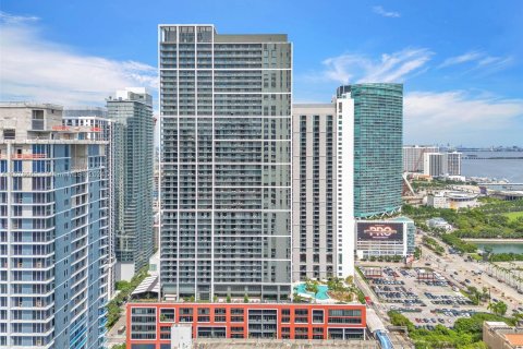 Condo in Miami, Florida, 1 bedroom  № 1406085 - photo 4