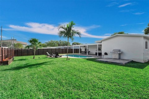 Casa en venta en Hollywood, Florida, 3 dormitorios, 162.76 m2 № 1073150 - foto 15