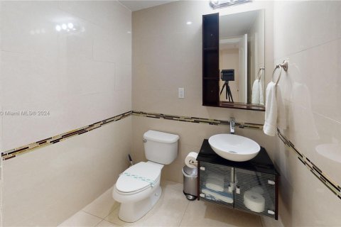 Copropriété à vendre à Sunny Isles Beach, Floride: 1 chambre, 93.37 m2 № 1073185 - photo 8