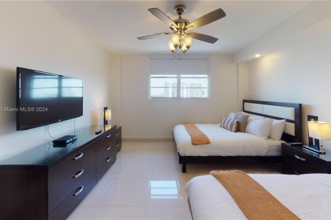 Condo in Sunny Isles Beach, Florida, 1 bedroom  № 1073185 - photo 4