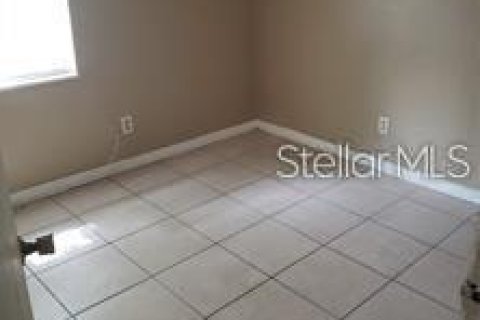 Commercial property in Tampa, Florida 243.87 sq.m. № 1344601 - photo 3