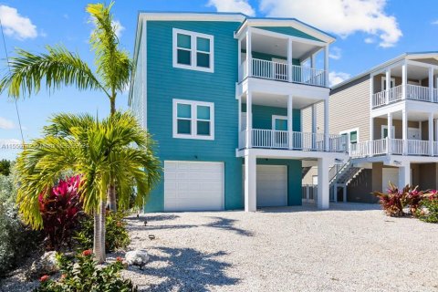 Villa ou maison à vendre à Marathon, Floride: 5 chambres, 270.53 m2 № 1067813 - photo 2