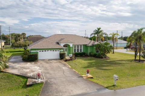 Casa en venta en Port St. Lucie, Florida, 3 dormitorios, 182.83 m2 № 1050928 - foto 3