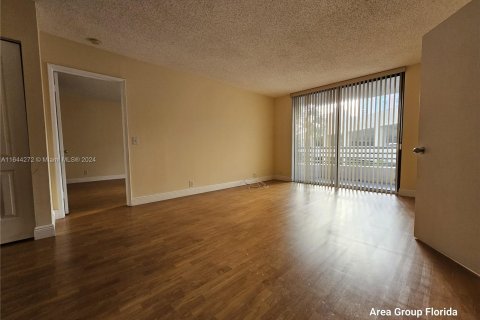 Copropriété à vendre à Aventura, Floride: 2 chambres, 120.96 m2 № 1326000 - photo 1