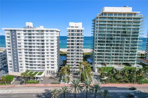 Condominio en venta en Miami Beach, Florida, 5 dormitorios, 427.26 m2 № 1325910 - foto 8