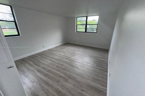 Copropriété à vendre à Sunrise, Floride: 2 chambres, 108.7 m2 № 1348716 - photo 17