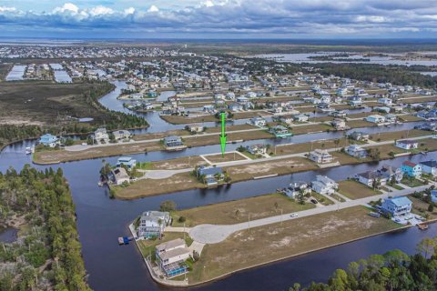 Terreno en venta en Hernando Beach, Florida № 1431851 - foto 7