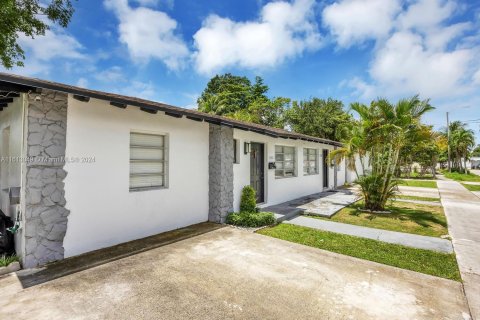 Immobilier commercial à vendre à Miami, Floride: 192.68 m2 № 1236339 - photo 26