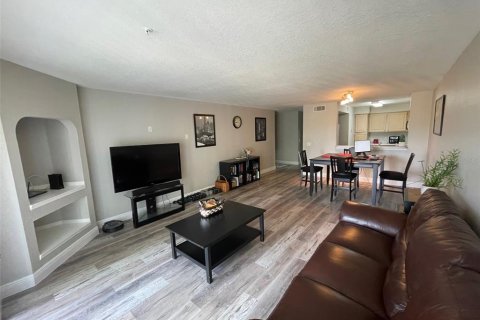 Condominio en venta en Orlando, Florida, 1 dormitorio, 79.99 m2 № 1169857 - foto 6