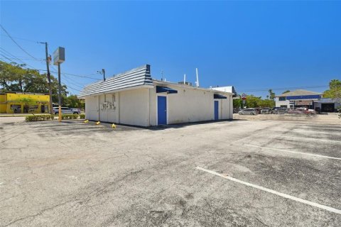 Commercial property in Tampa, Florida 564.29 sq.m. № 1169890 - photo 29