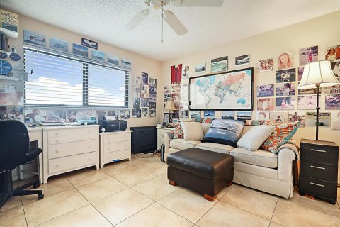 Condo in Tequesta, Florida, 2 bedrooms  № 1210497 - photo 16