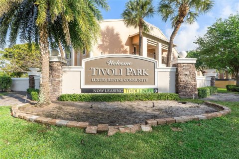 Copropriété à vendre à Deerfield Beach, Floride: 2 chambres, 82.4 m2 № 1073800 - photo 29