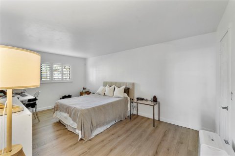 Copropriété à vendre à Deerfield Beach, Floride: 2 chambres, 82.4 m2 № 1073800 - photo 18