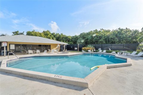 Copropriété à vendre à Deerfield Beach, Floride: 2 chambres, 82.4 m2 № 1073800 - photo 6