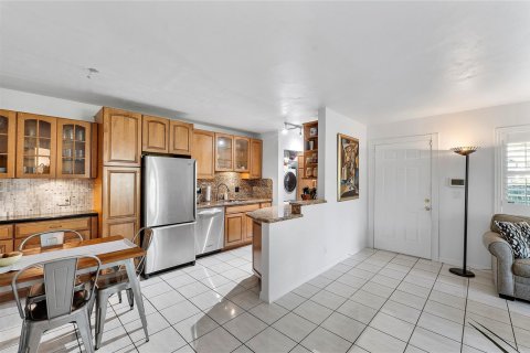 Copropriété à vendre à Deerfield Beach, Floride: 2 chambres, 82.4 m2 № 1073800 - photo 23