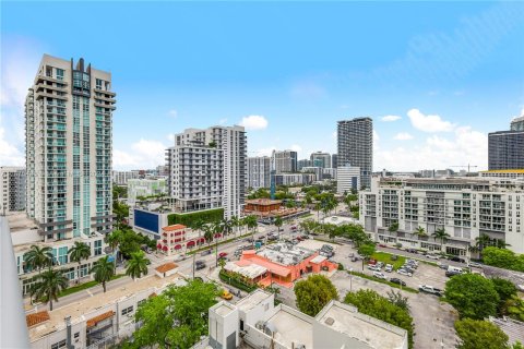 Condo in Miami, Florida, 1 bedroom  № 1399492 - photo 6