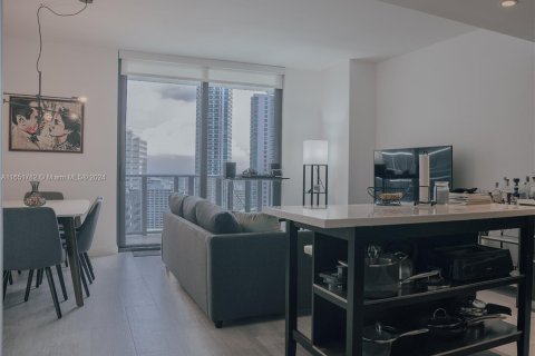 Condominio en venta en Miami, Florida, 1 dormitorio, 73.58 m2 № 1399447 - foto 11