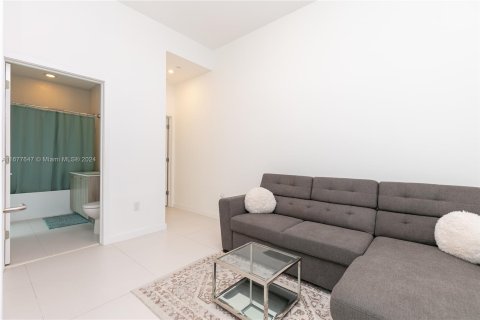 Copropriété à vendre à Miami, Floride: 2 chambres № 1403010 - photo 12