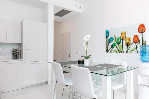 Condominio en venta en Miami, Florida, 2 dormitorios № 1403010 - foto 6