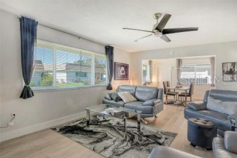 Condominio en venta en Sarasota, Florida, 2 dormitorios, 104.05 m2 № 1412613 - foto 12