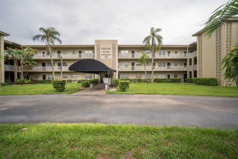 Condominio en venta en Saint Petersburg, Florida, 2 dormitorios, 105.44 m2 № 1412566 - foto 1