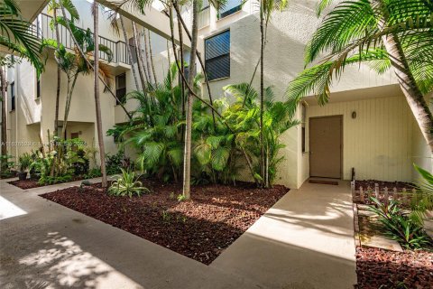 Condo in Aventura, Florida, 3 bedrooms  № 1272769 - photo 1